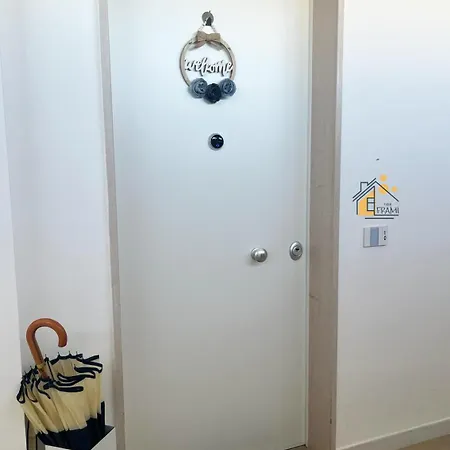 Apartment Casa Frami, Un Di Casa *